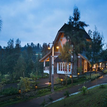 Plataran Bromo Hotel Ngadiwano Exterior photo